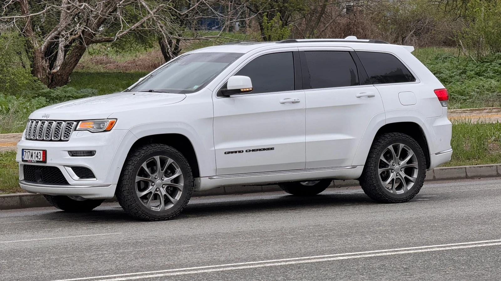 Jeep Grand cherokee Summit 5.7 GAZ - изображение 8