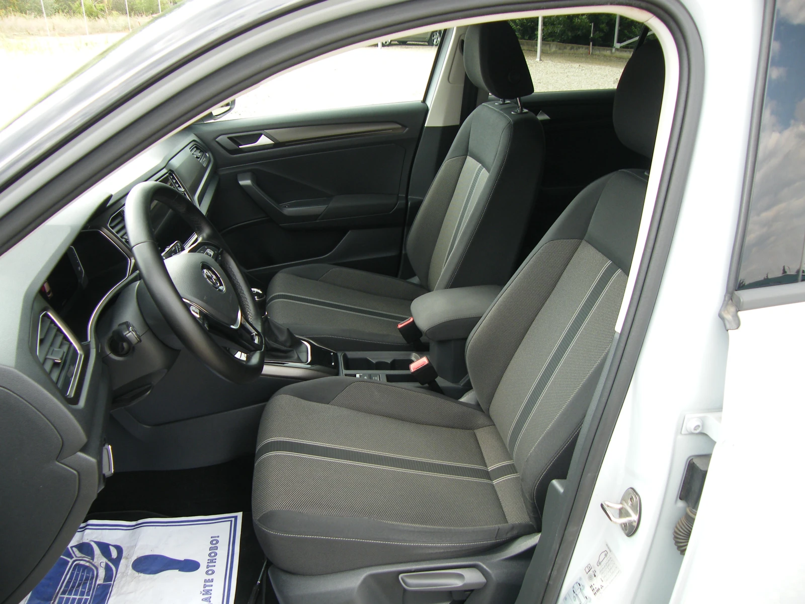 VW T-Roc 1.6TDI - изображение 8