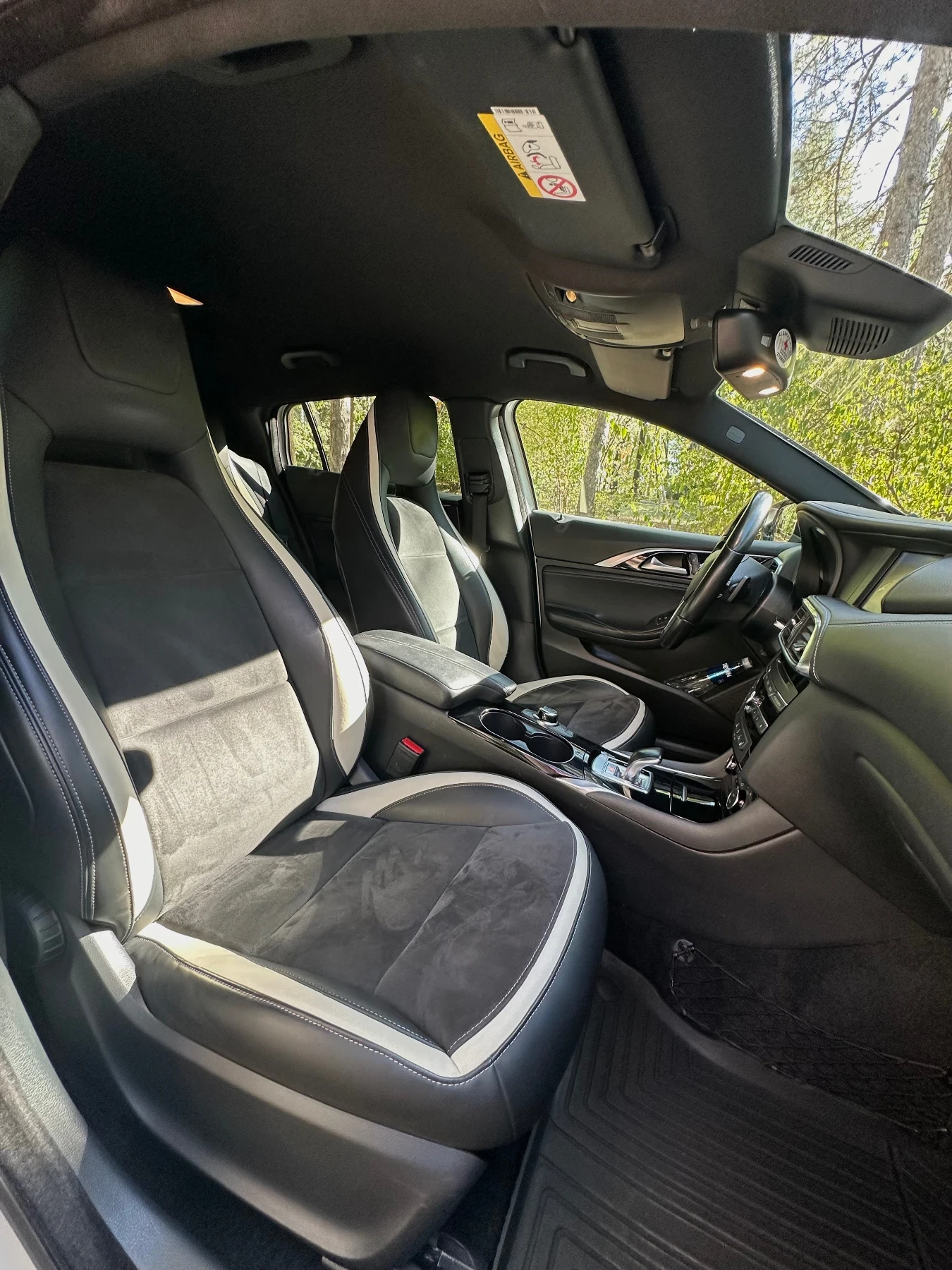 Infiniti Q30  - изображение 10