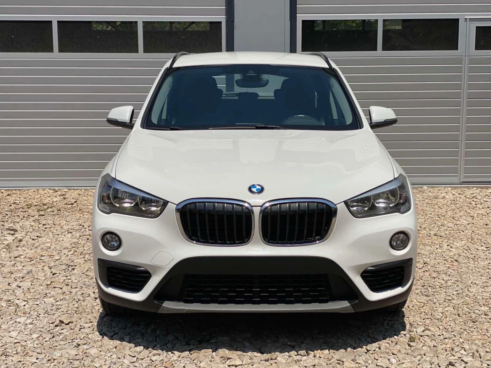 BMW X1 18I sDrive F48 - изображение 2