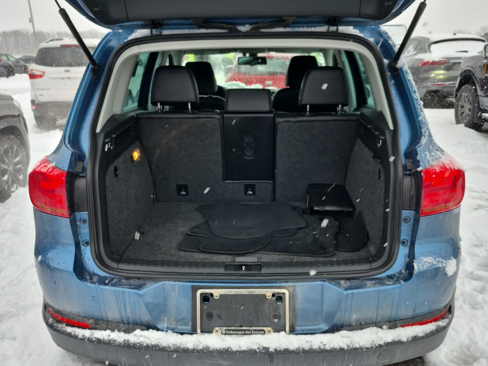 VW Tiguan 2.0 WOLFSBURG EDITION - изображение 8