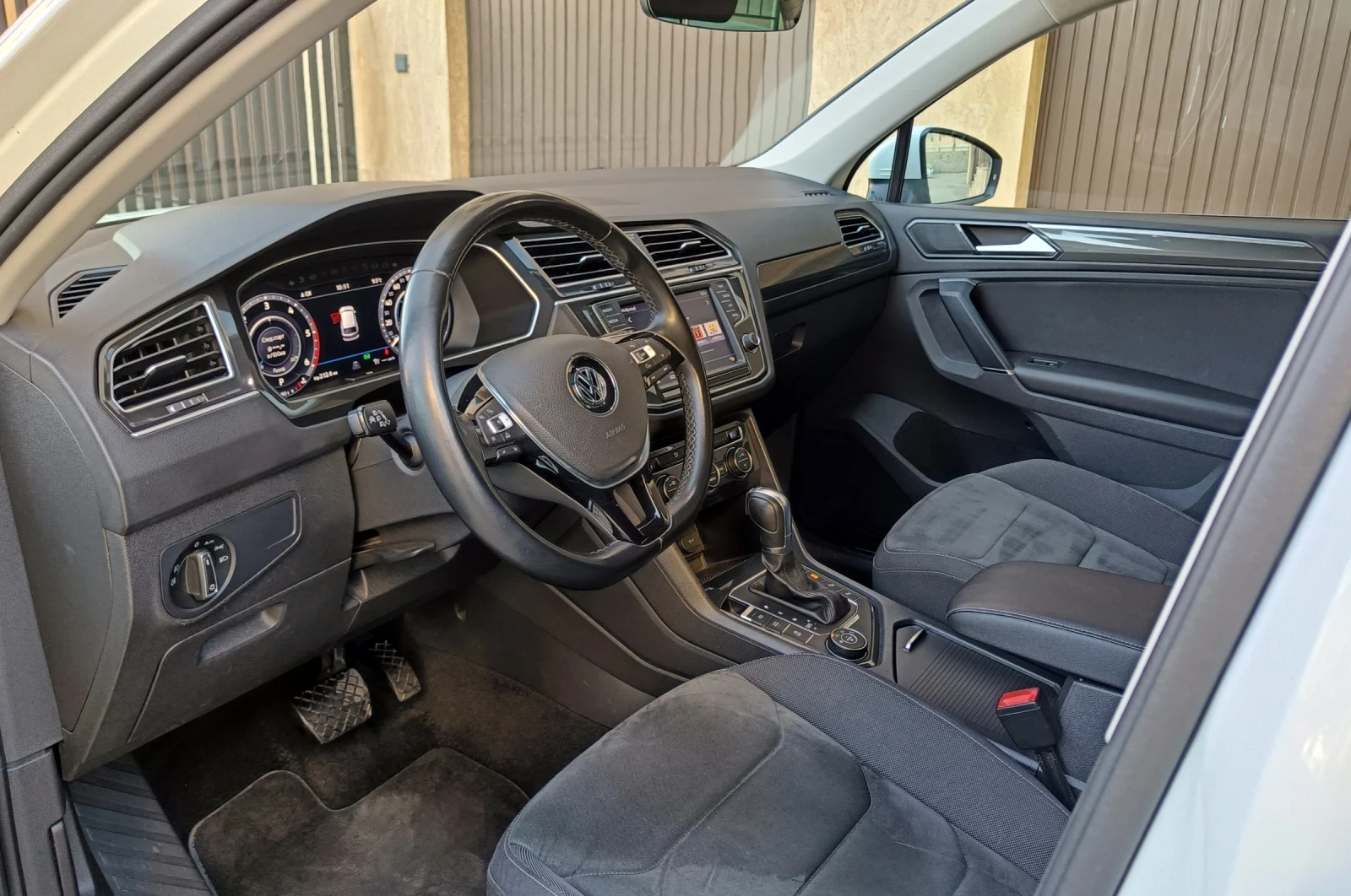 VW Tiguan 2.0TDI/150//4x4/DSG - изображение 7