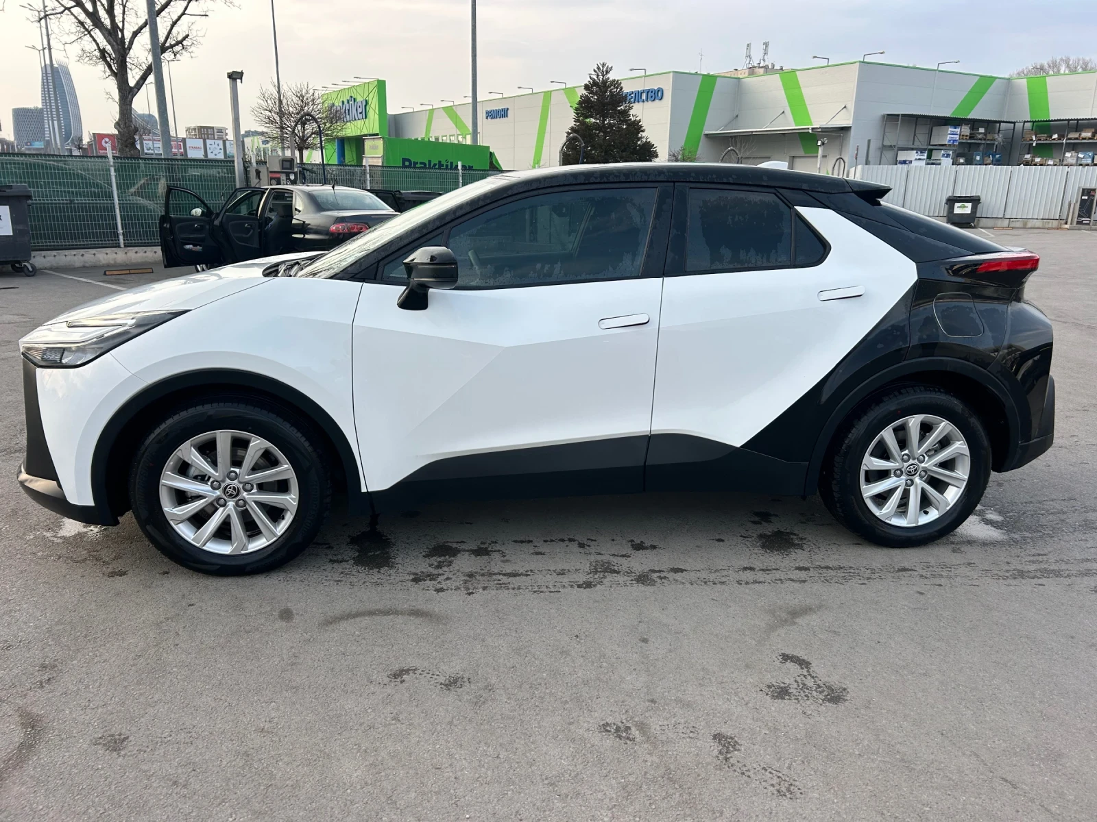 Toyota C-HR 1.8 HYBRID ���* ��������* ���� ����� | Mobile.bg � ����������� 3