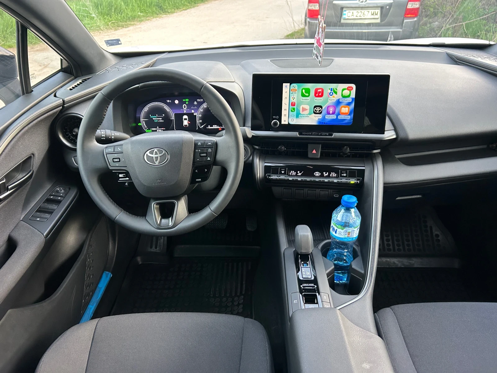 Toyota C-HR 1.8 HYBRID НОВ* ГАРАНЦИЯ* БЯЛА ПЕРЛА* 3.3L/100km, снимка 8 - Автомобили и джипове - 54184699