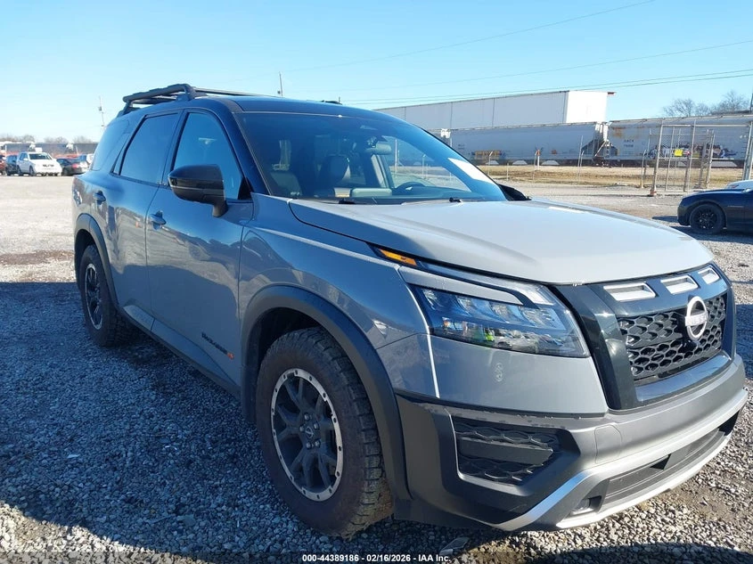 Nissan Pathfinder 3.5L V-6 DI, DOHC, VVT, 295HP 4X4 Drive