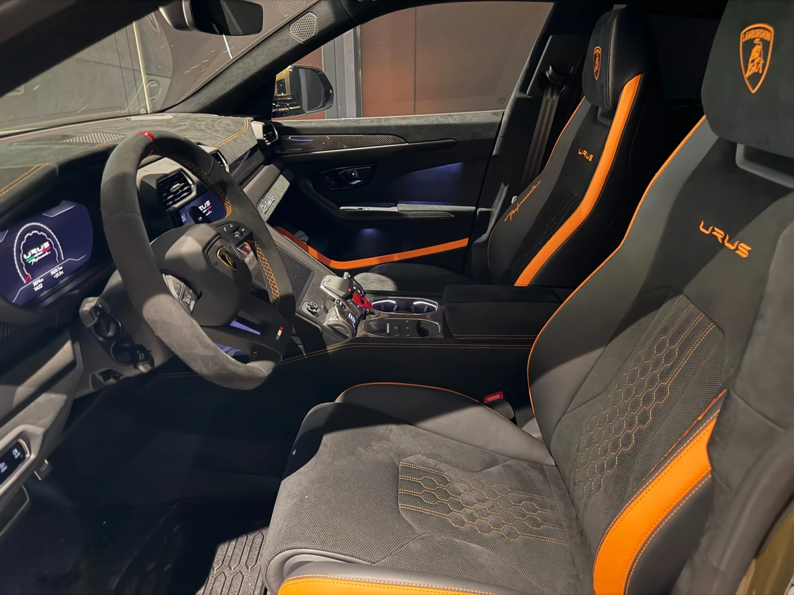 Lamborghini Urus Performante , снимка 5 - Автомобили и джипове - 54765437
