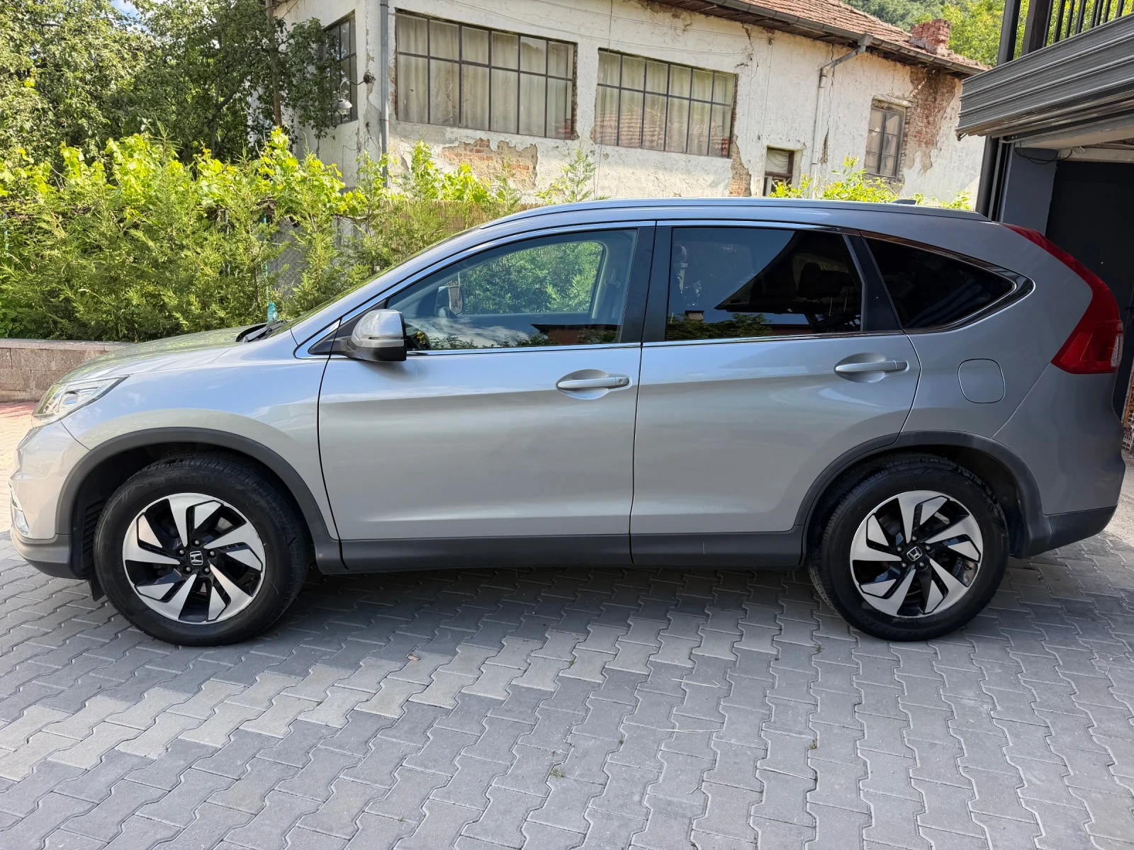 Honda Cr-v 6 i-DTEC NAVI/KAMERA/4x4/FACE, снимка 2 - Автомобили и джипове - 54917687