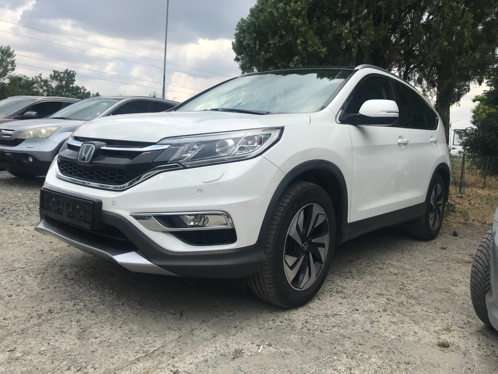 Honda Cr-v 1, 6 i-DTEC, снимка 15 - Автомобили и джипове - 55146794