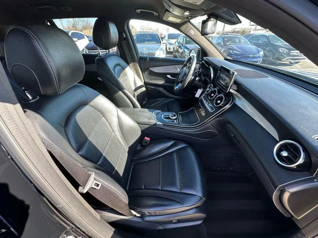 Mercedes-Benz GLC 300 4MATIC, снимка 14 - Автомобили и джипове - 55510437