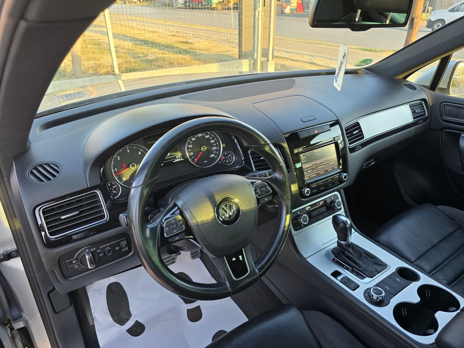 VW Touareg 3.0 TDI 204 kc ПРОЖИНИ, снимка 9 - Автомобили и джипове - 56120250