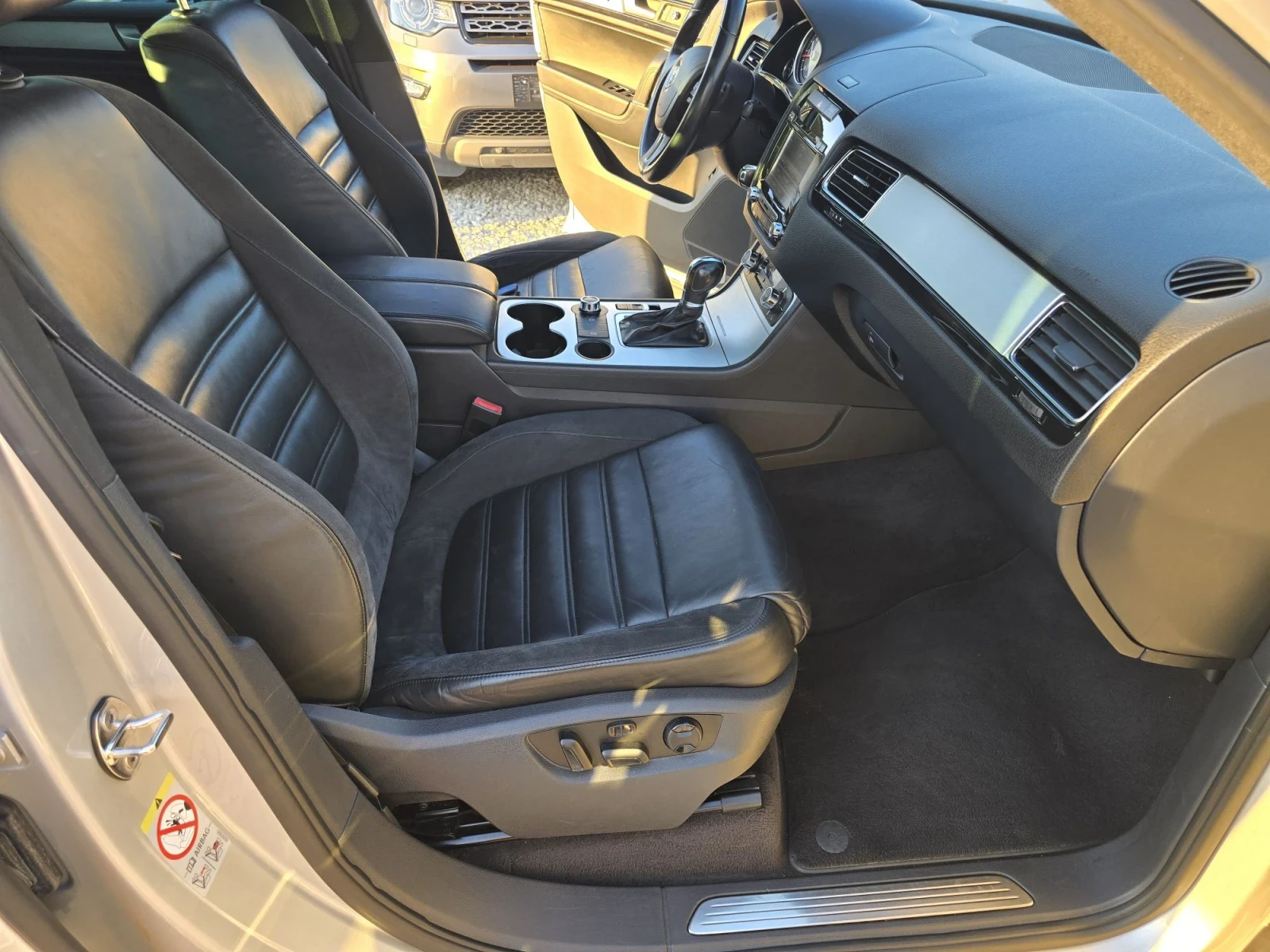 VW Touareg 3.0 TDI 204 kc ПРОЖИНИ, снимка 11 - Автомобили и джипове - 56120250