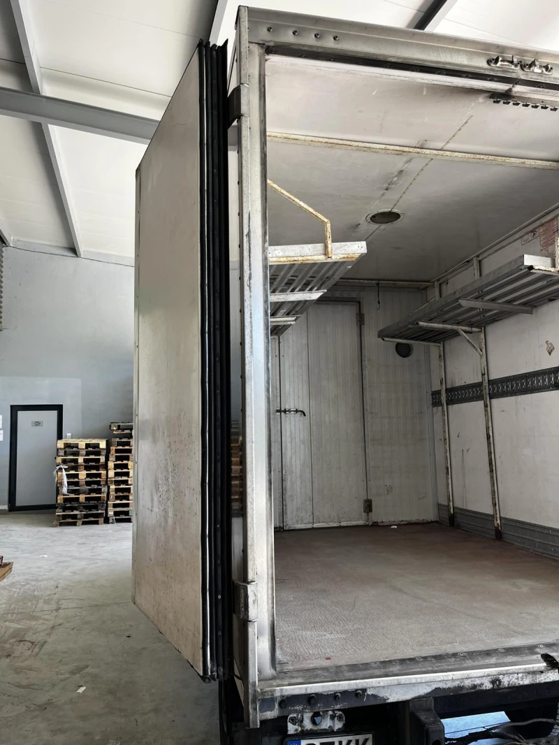 Mercedes-Benz Sprinter само хладилния фургон+ агрегат, снимка 12 - Бусове и автобуси - 52082915