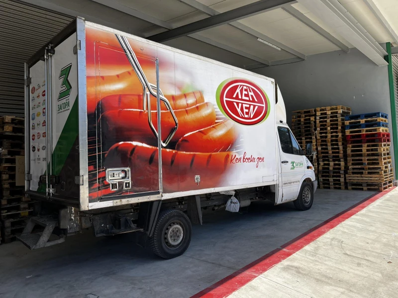 Mercedes-Benz Sprinter само хладилния фургон+ агрегат, снимка 3 - Бусове и автобуси - 52082915