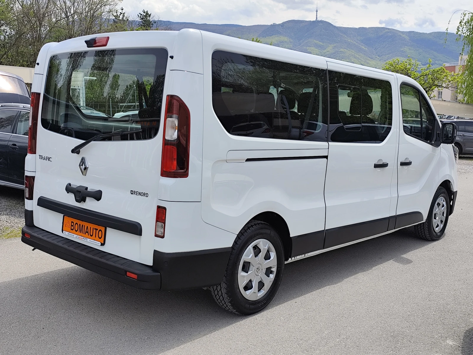 Renault Trafic 2.0DCi* 9 MECTA* EUEO6D* LED* NAVI* , снимка 4 - Бусове и автобуси - 54357454