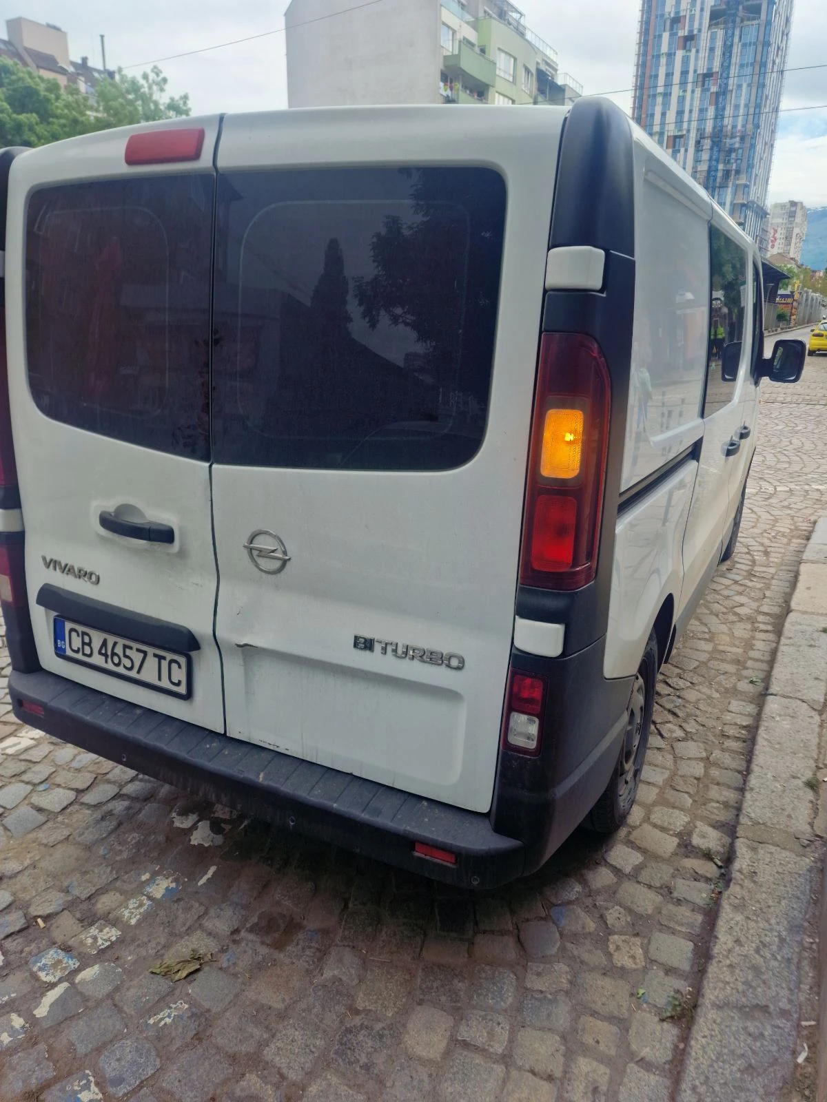 Opel Vivaro, снимка 8 - Бусове и автобуси - 54560041