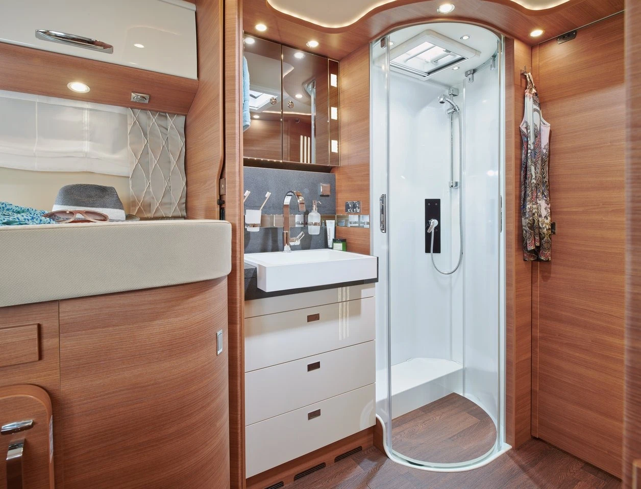  Carthago Mercedes-Benz 5.0 QB Chic C-line | Mobile.bg   11