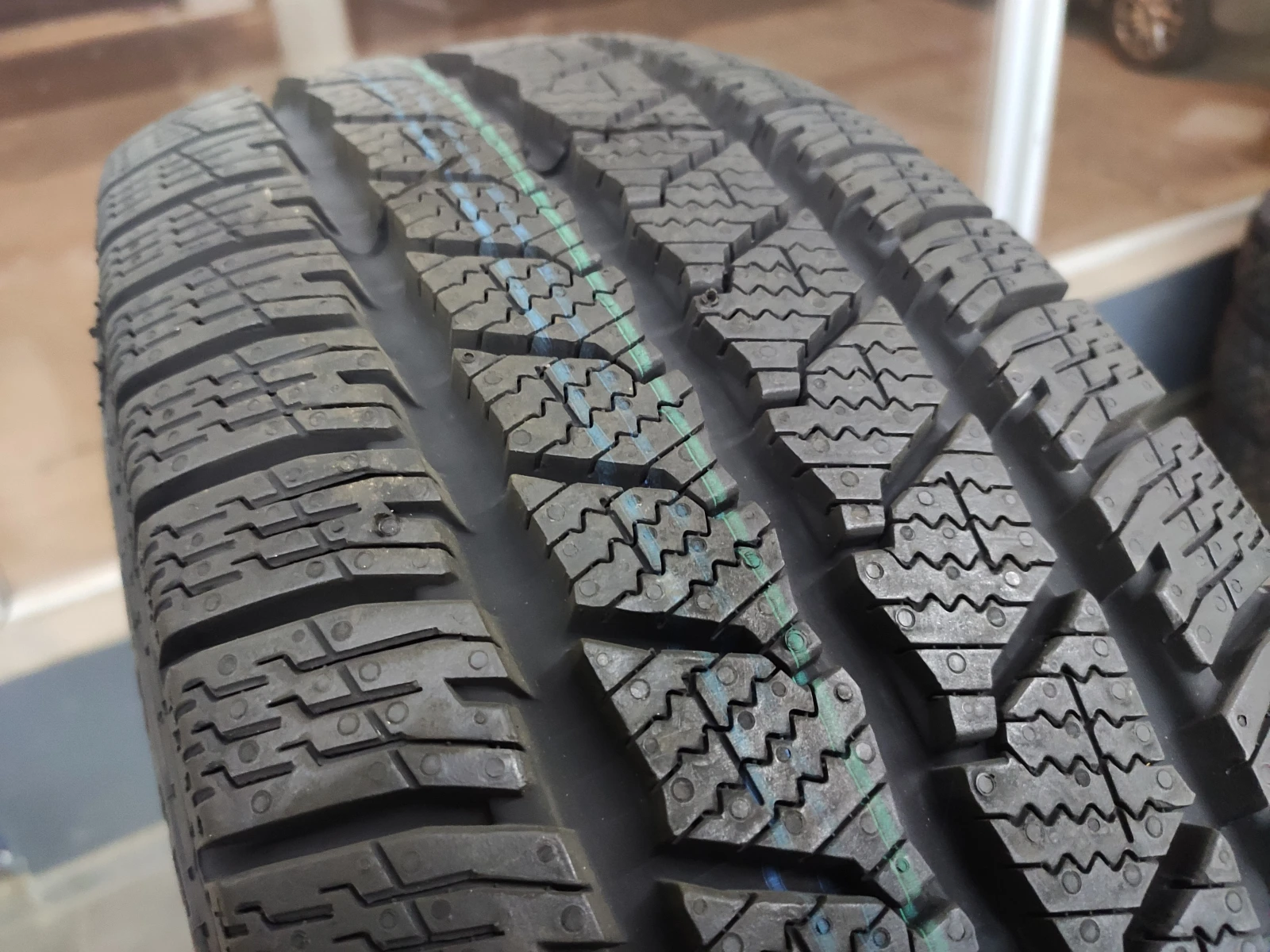  215/70R15 | Mobile.bg   2