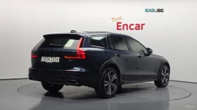 Volvo V60 Cross Country * T5 PRO* LED* ПАНО* 360* KEYLESS* Camera* ПОДГРЕВ, снимка 2