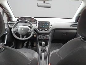 Peugeot 208, снимка 12