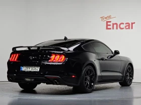 Ford Mustang 2.3 H Automatic, снимка 2
