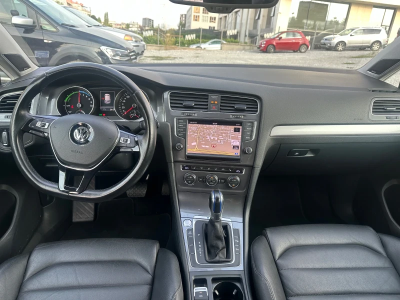 VW Golf E- Golf НАВИГАЦИЯ ДИСТРОНИК , снимка 10 - Автомобили и джипове - 47128457