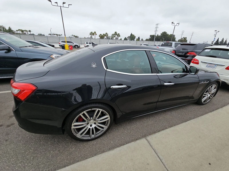 Maserati Ghibli Q4 S, снимка 4 - Автомобили и джипове - 47632366