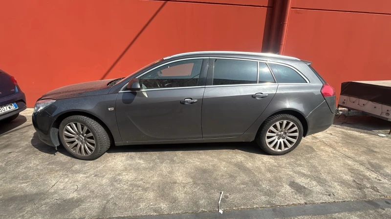 Opel Insignia 2.0d avtomat, снимка 4 - Автомобили и джипове - 50983129
