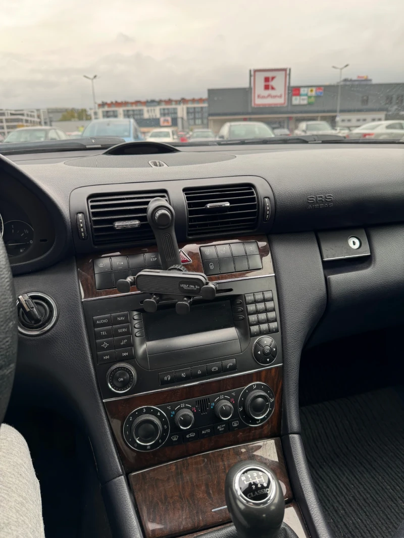 Mercedes-Benz C 200 C200 FaceLift, снимка 9 - Автомобили и джипове - 52294969