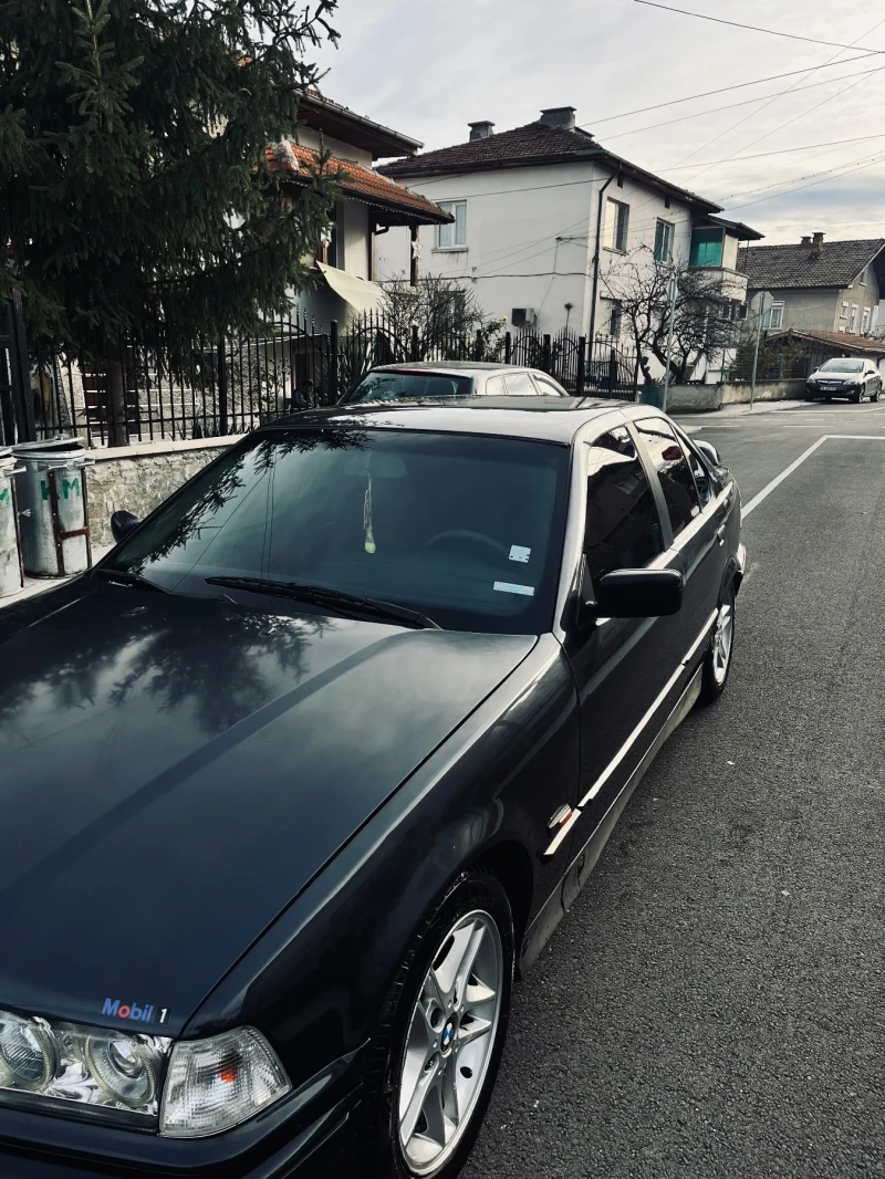 BMW 318, снимка 3 - Автомобили и джипове - 52723331