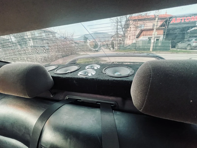 BMW 318, снимка 12 - Автомобили и джипове - 52723331