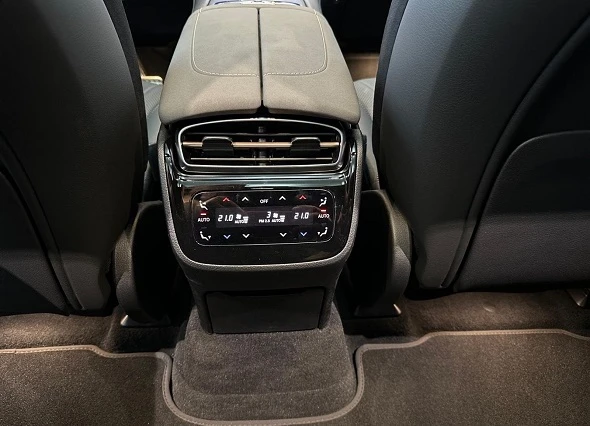 Mercedes-Benz EQS SUV 450 4Matic = AMG Line = Гаранция, снимка 11 - Автомобили и джипове - 55802163