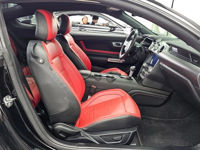 Ford Mustang 2.3 H Automatic, снимка 11 - Автомобили и джипове - 55906423