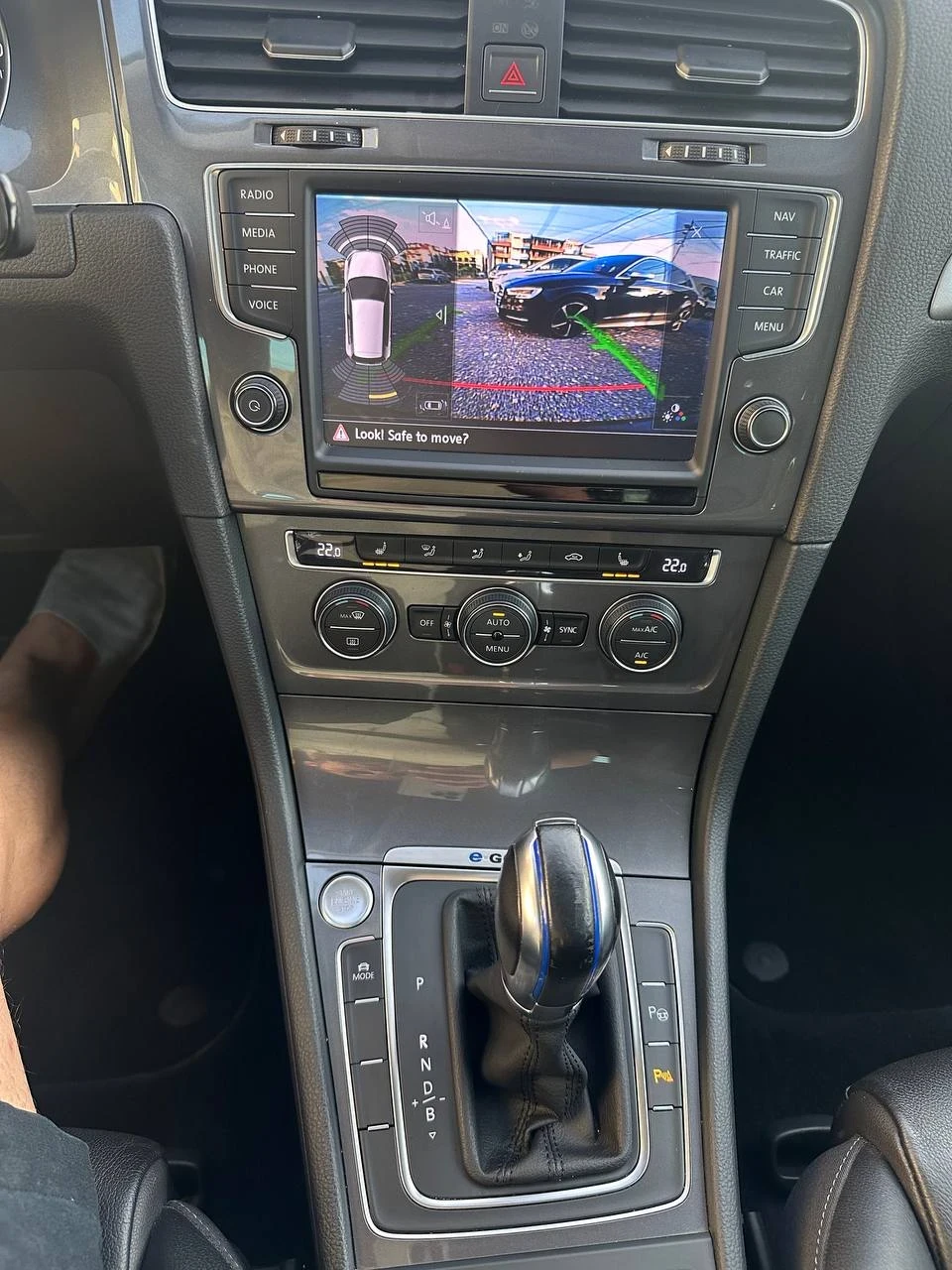 VW Golf E- Golf    | Mobile.bg   15