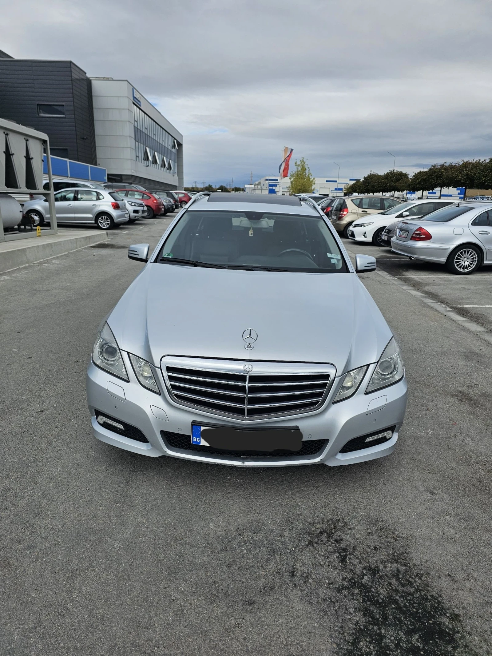 Mercedes-Benz E 350  - изображение 2