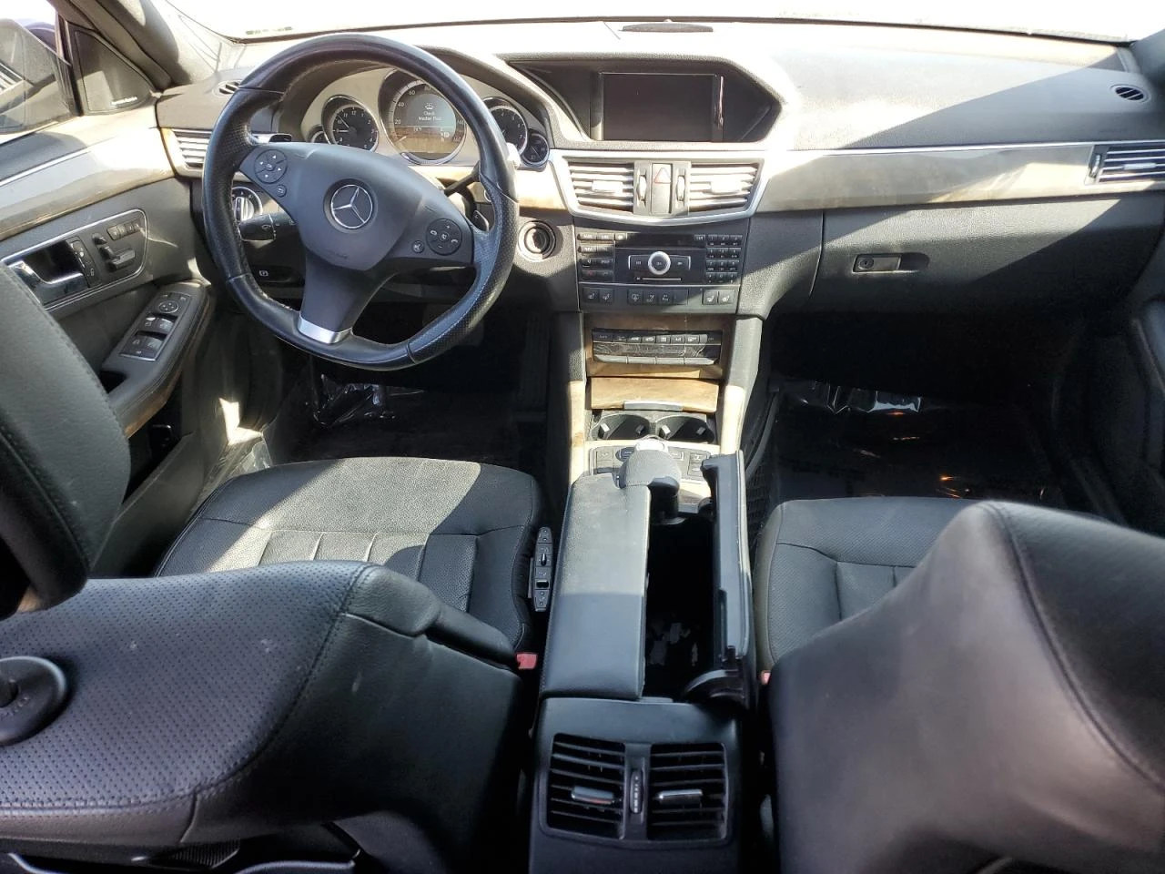 Mercedes-Benz E 55 Luxury 4MATIC * Възможност за Лизинг - изображение 8