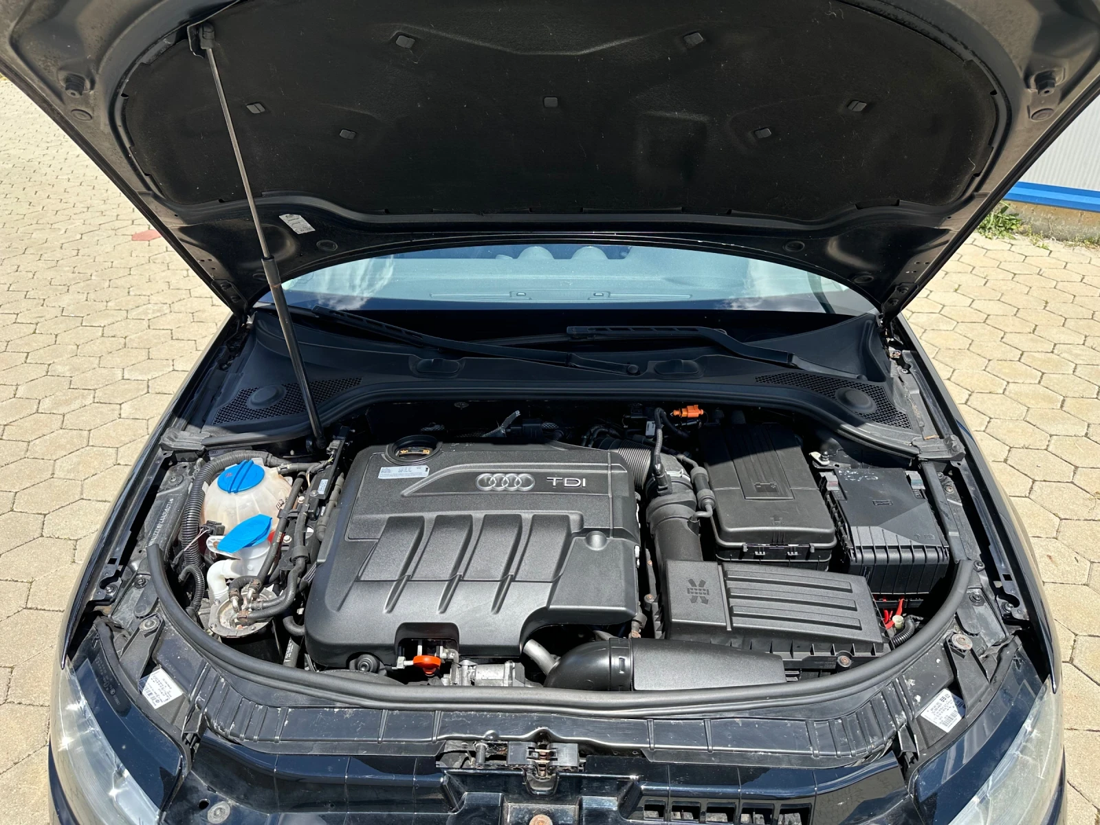 Audi A3 2.0TDI NAVI / FACE - изображение 8