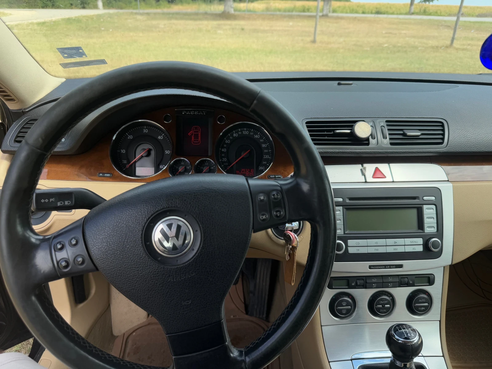 VW Passat 2, 0 TDI - изображение 8