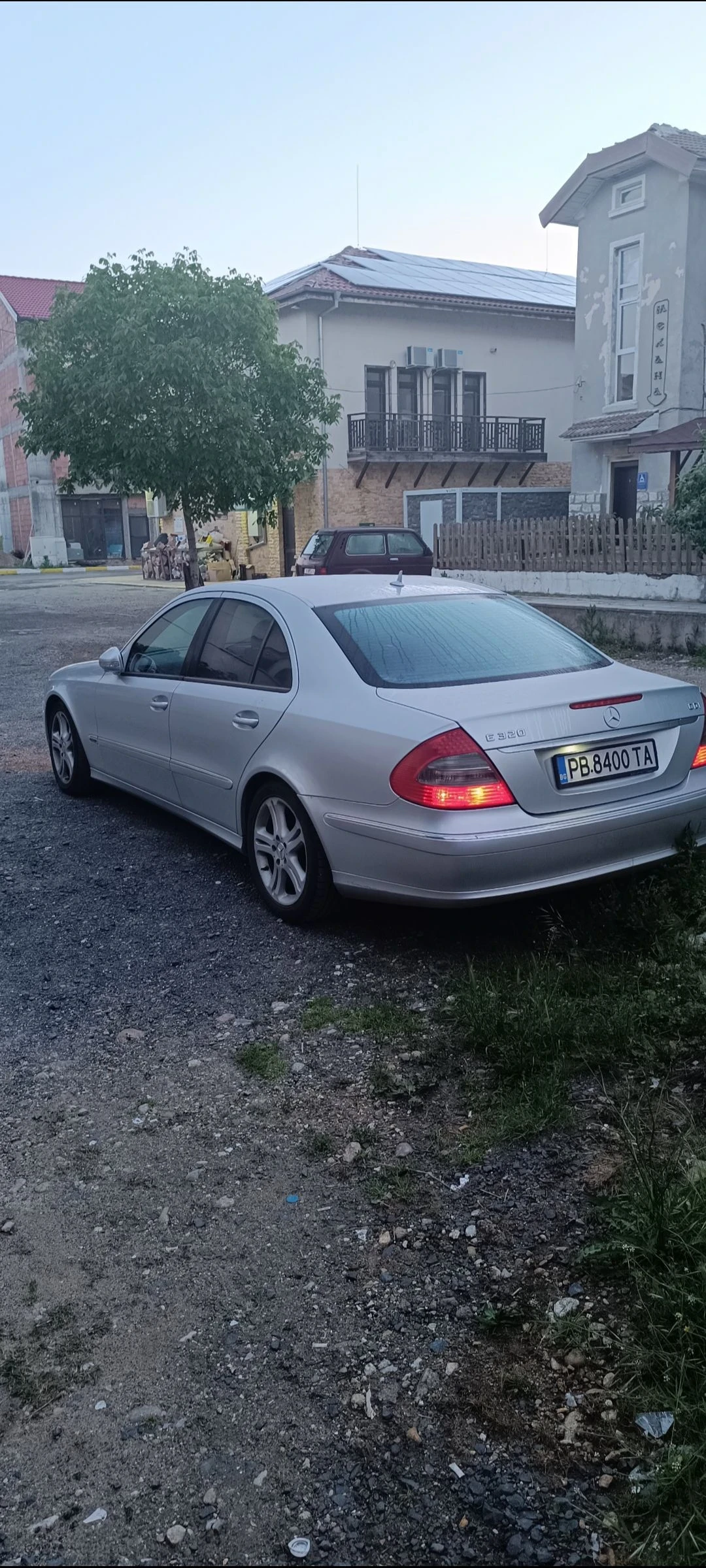 Mercedes-Benz E 320  - изображение 6