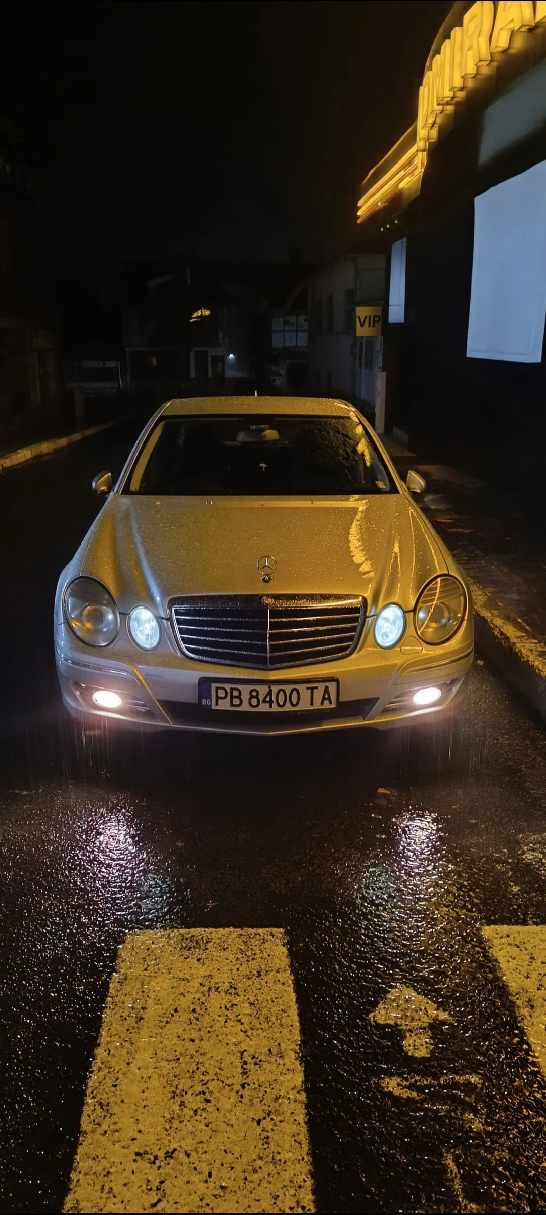 Mercedes-Benz E 320  - изображение 9