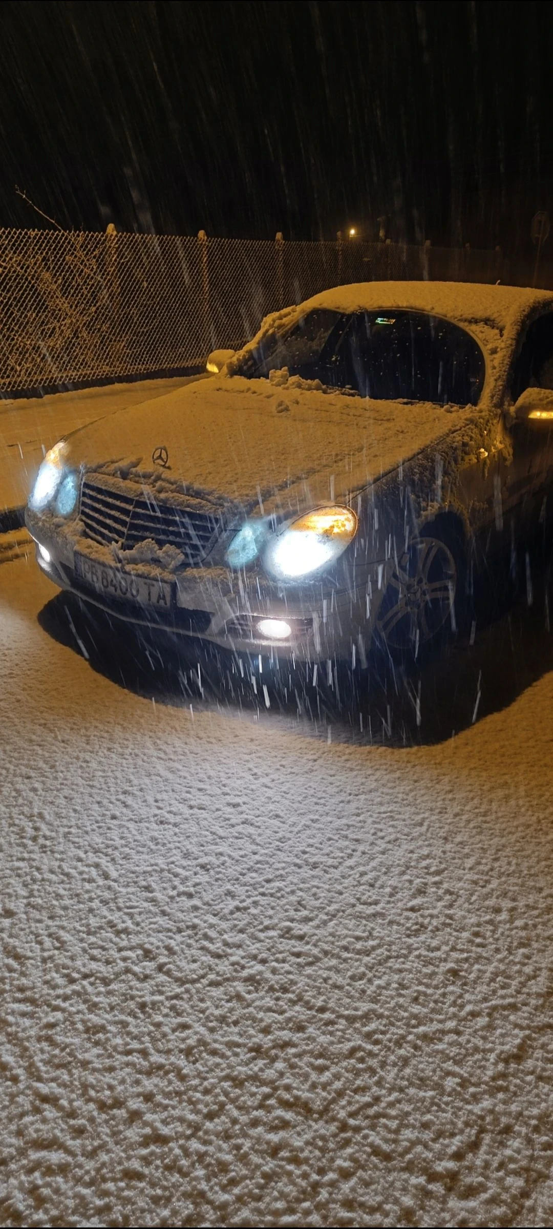 Mercedes-Benz E 320  - изображение 5