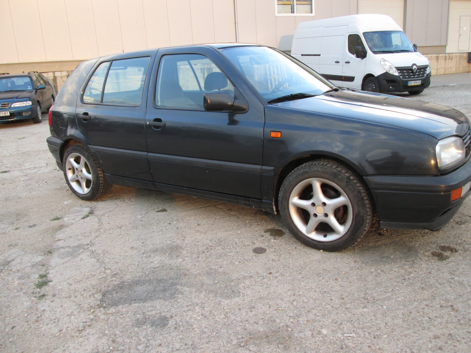 VW Golf, снимка 7 - Автомобили и джипове - 54744284