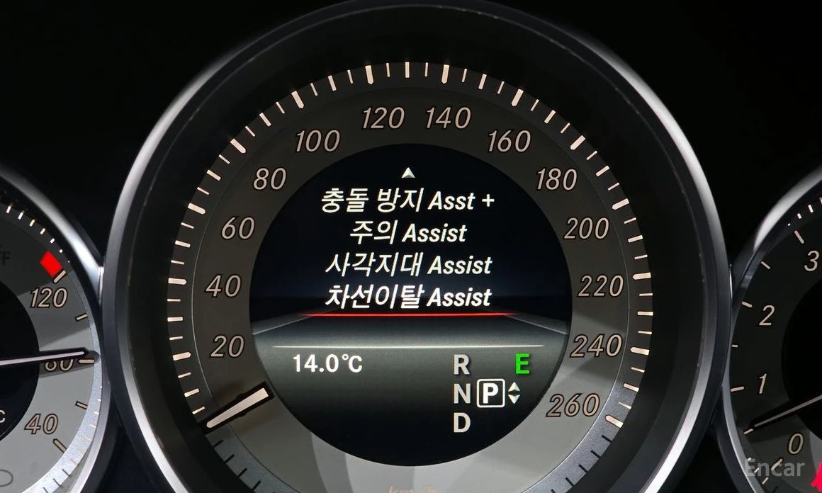 Mercedes-Benz CLS 400 ПОДРЕВ* ОБДУХВАНЕ* 360 CAM* MEMORY* KEYLESS* , снимка 10 - Автомобили и джипове - 54167878