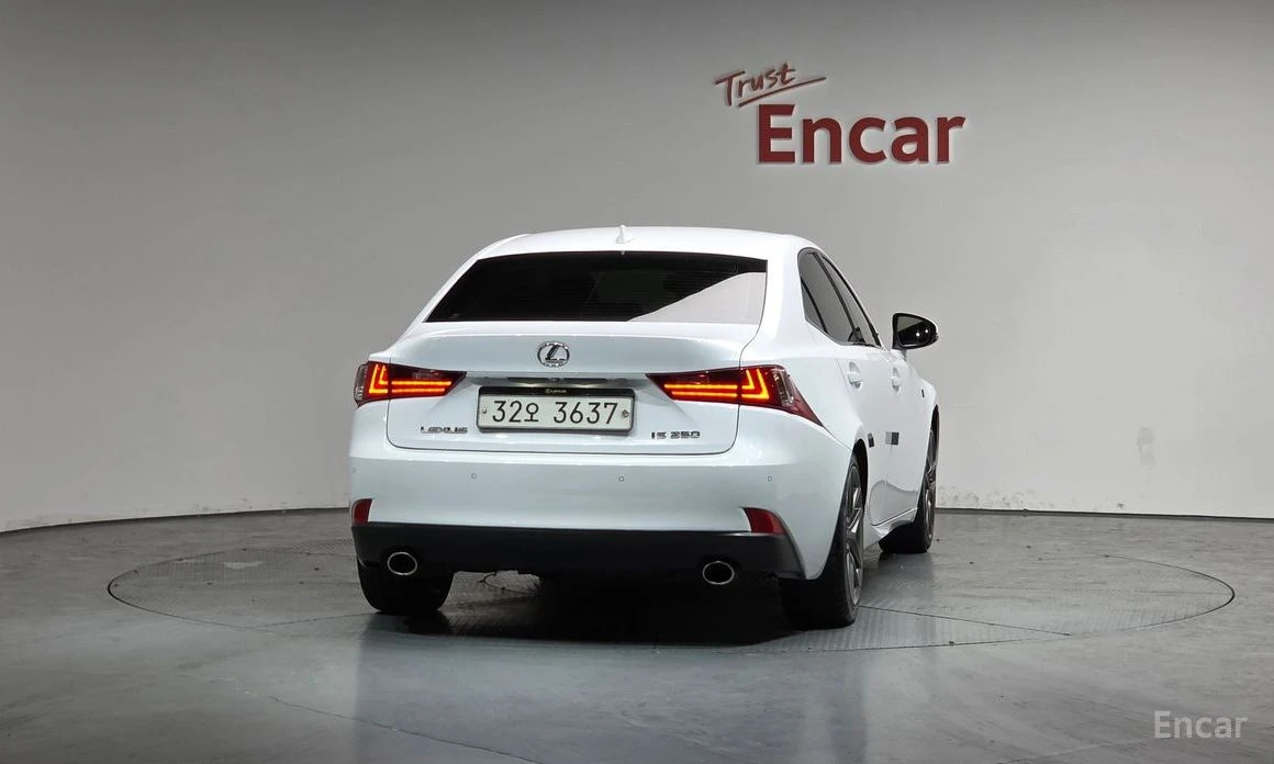 Lexus IS 250 F* SPORT* ШИБИДАХ* ПОДГРЕВ* KEYLESS* КАМЕРИ* , снимка 4 - Автомобили и джипове - 54195159