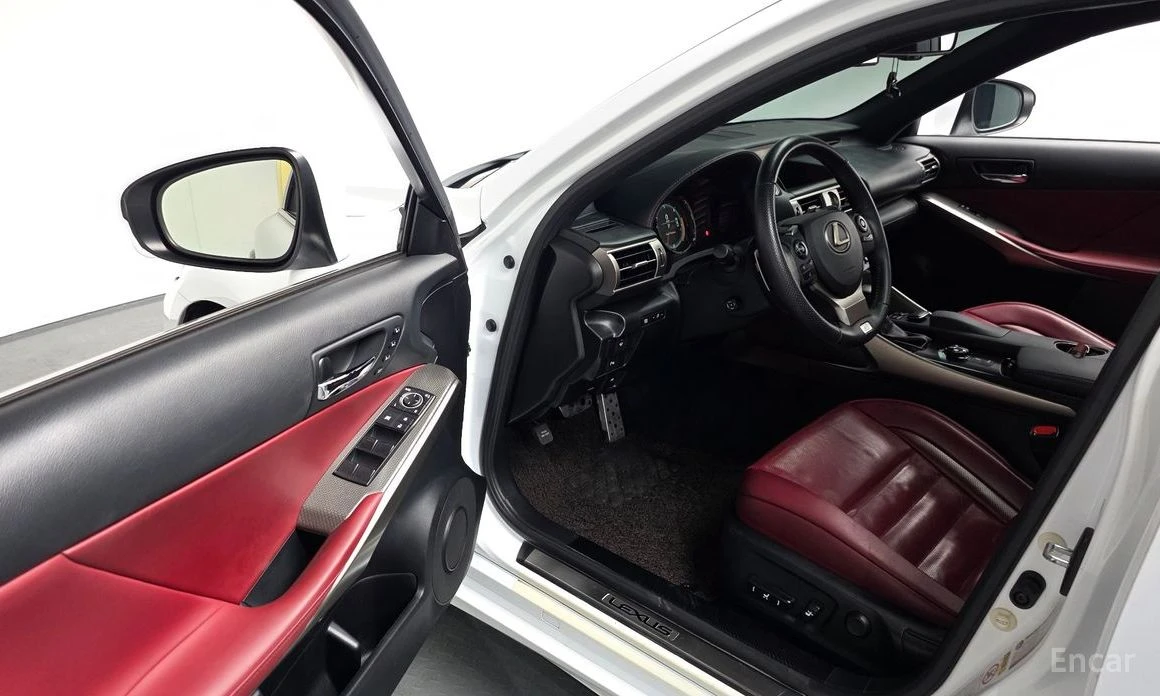 Lexus IS 250 F* SPORT* ШИБИДАХ* ПОДГРЕВ* KEYLESS* КАМЕРИ* , снимка 7 - Автомобили и джипове - 54195159