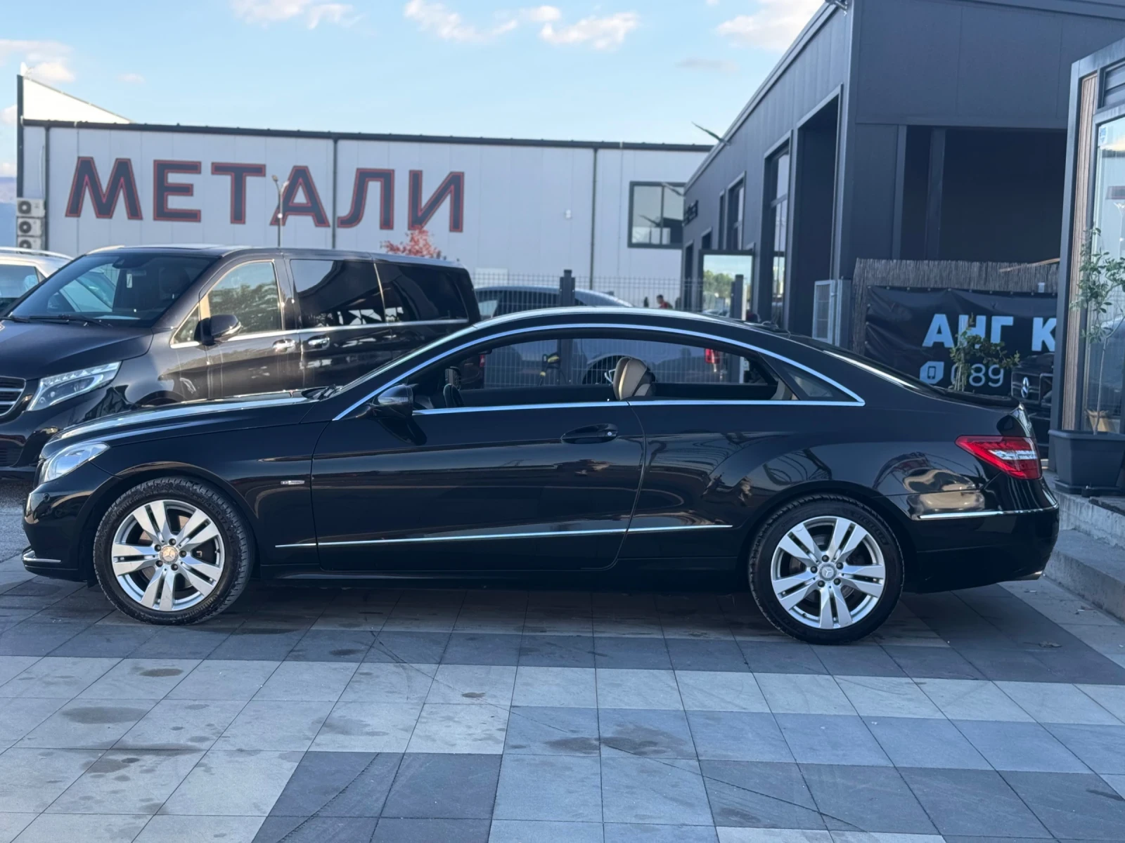 Mercedes-Benz E 350 Coupe AVATGARDE , снимка 5 - Автомобили и джипове - 54296435