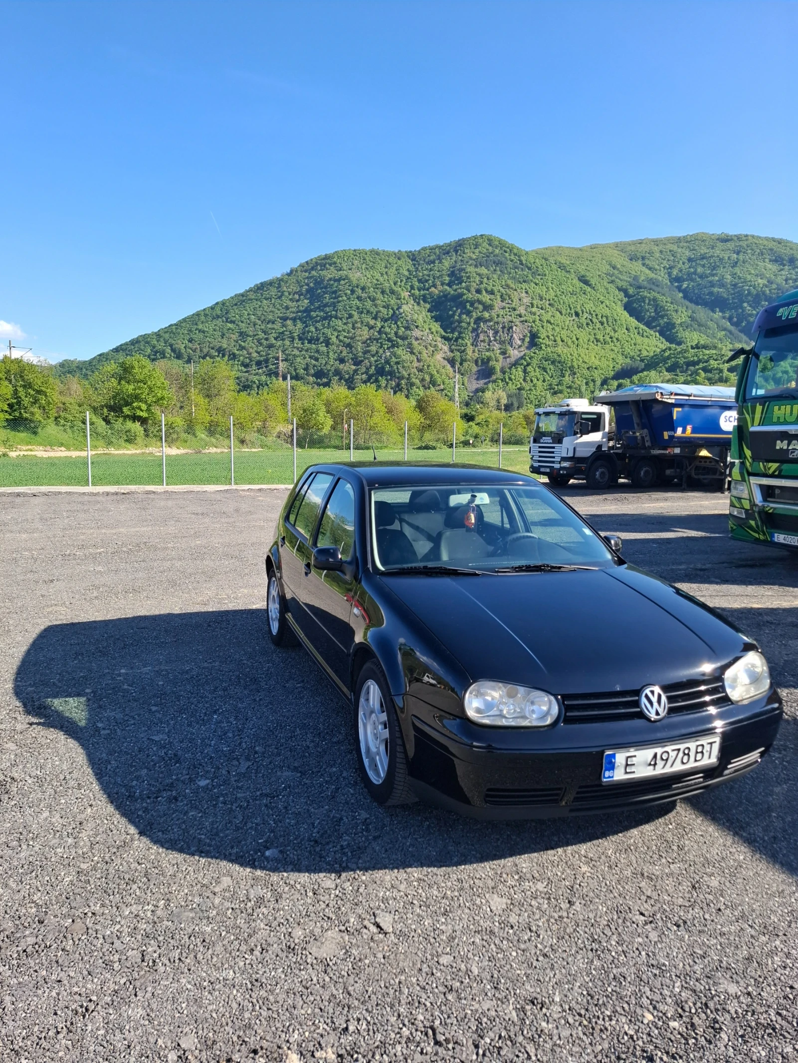 VW Golf, снимка 3 - Автомобили и джипове - 54312740