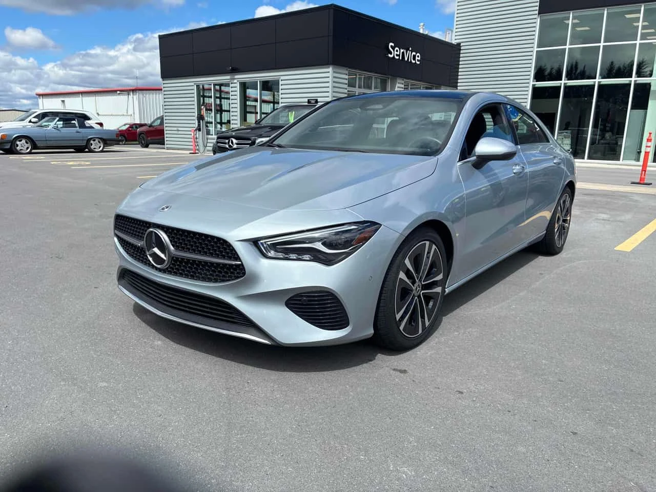 Mercedes-Benz CLA 250 | DISTRONIC| 360| ПОДГРЕВИ| PANO| CARFAX