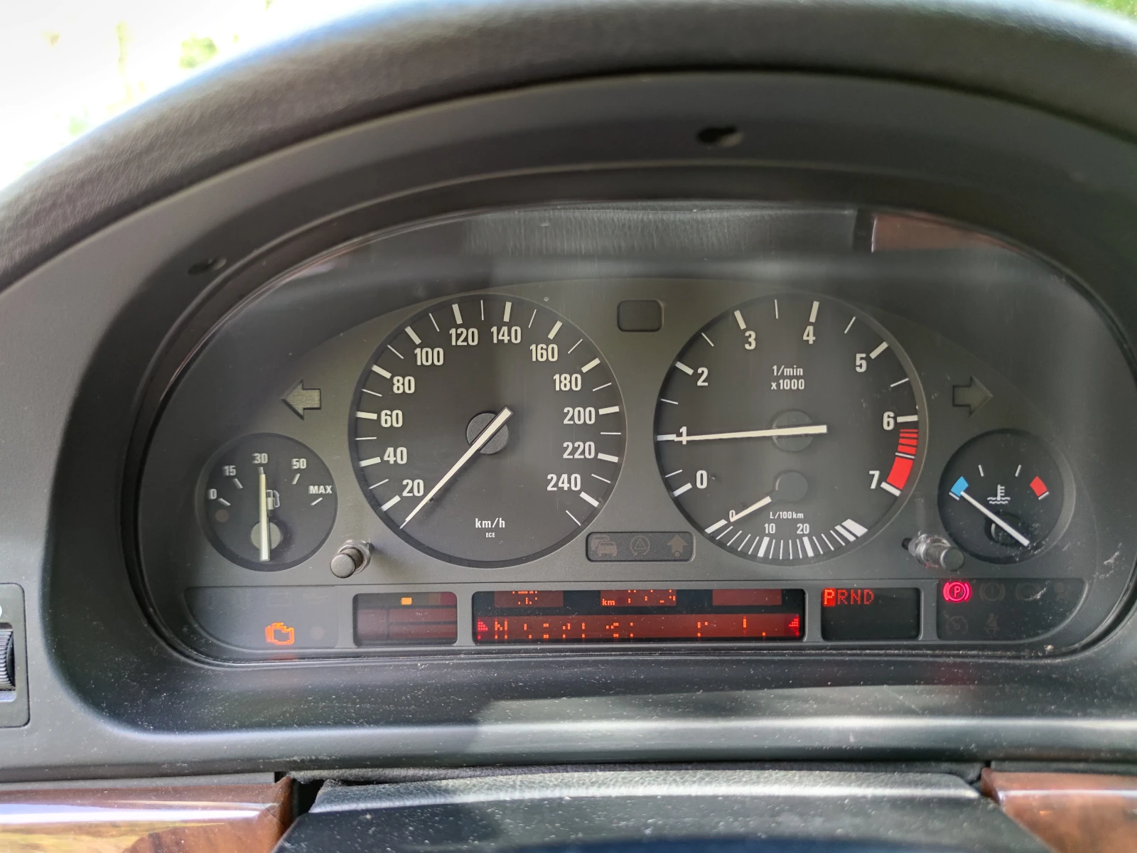 BMW 530, снимка 15 - Автомобили и джипове - 54570143