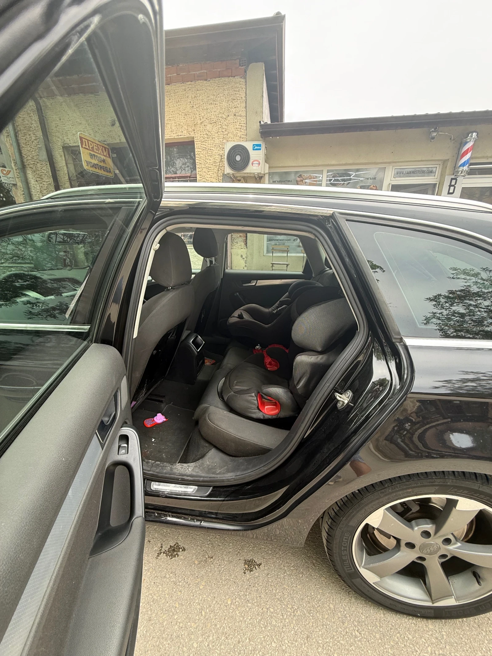 Audi A4 2.0 TDI 143, снимка 8 - Автомобили и джипове - 54570433