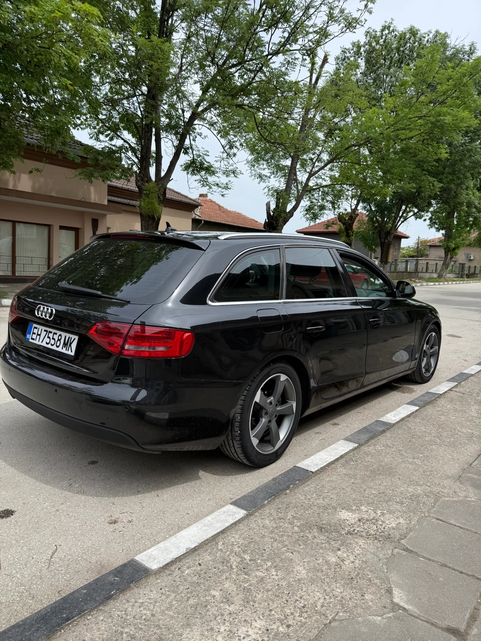 Audi A4 2.0 TDI 143, снимка 2 - Автомобили и джипове - 54570433